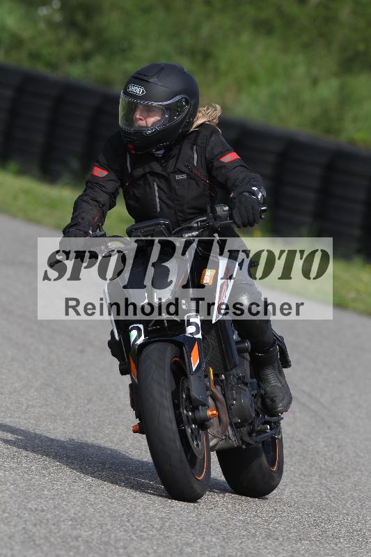 Archiv-2025/10 23.04.2025 Cornu Master School ADR/gruen-vert/25